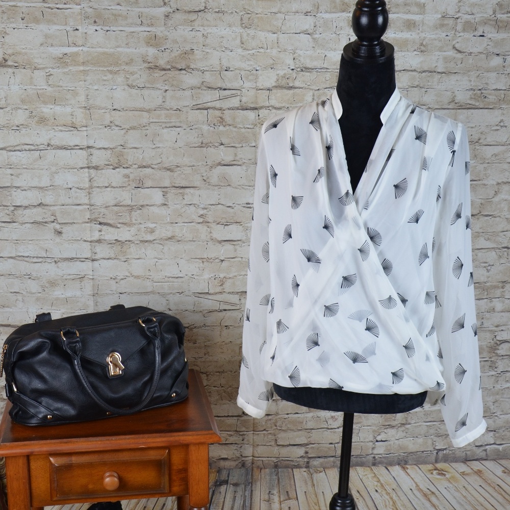 H&M blouse - Picture 1 of 4
